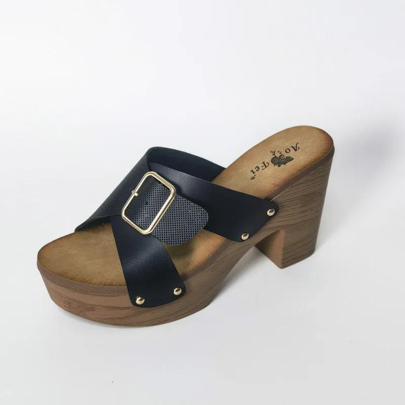 Fashion 2025 New Summer Women Slippers Soft Platform Shoes Ladies Chunky Heels Trendyol Buckle Designer Sandals Woman Slip-on Party Shoe
