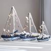 Pobřežní dřevěný model plachetnice Rustikální námořní figurka lodi se skořápkou a hvězdicí Plážové oceánské téma Stolní ozdoba do obývacího pokoje ložnice