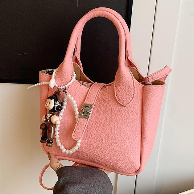 Portable Tote Bag Women's New Versatile Fashion Shoulder Underarm Bag Commuter Messenger Bag