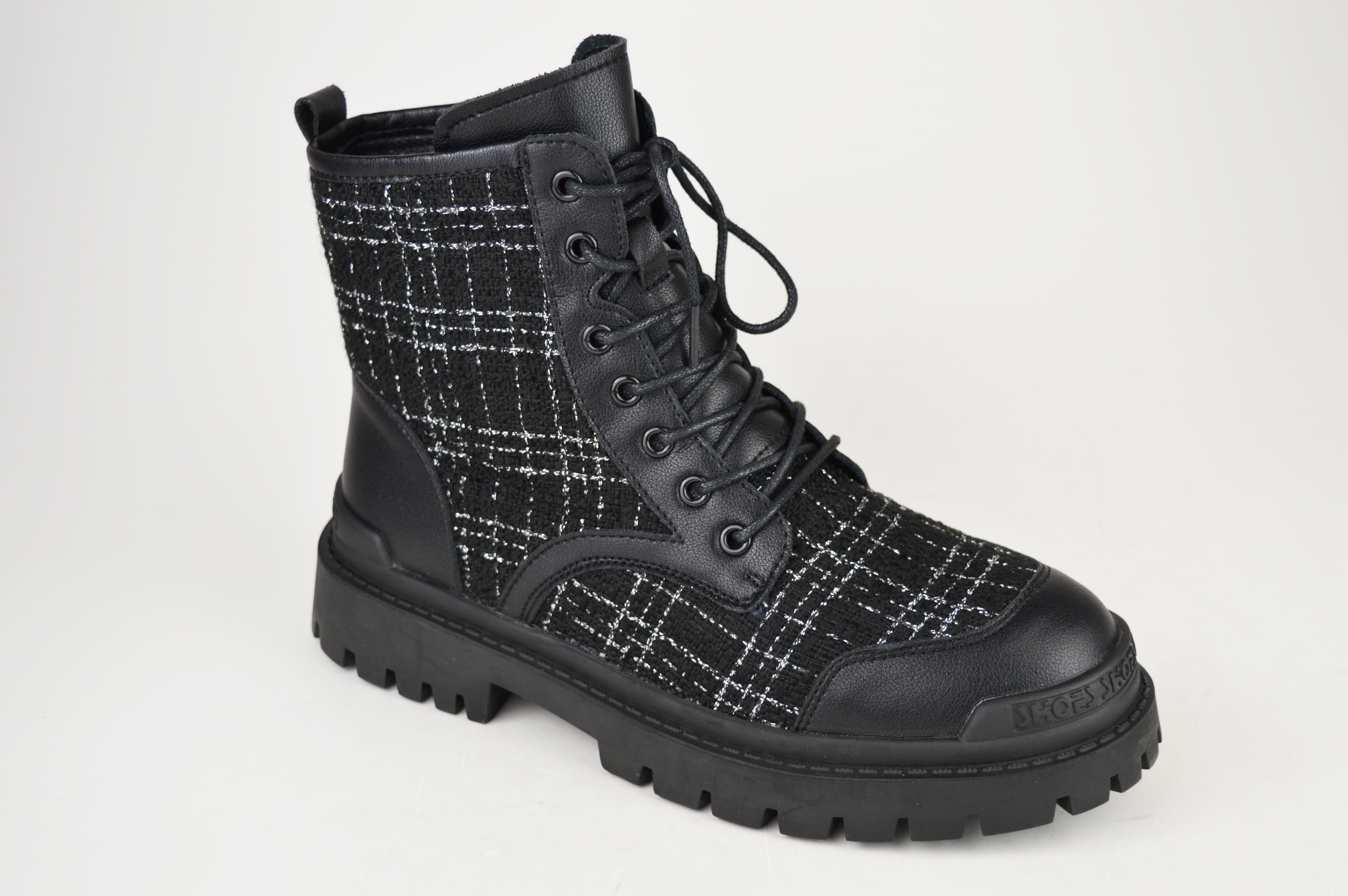 

Черевики в клітинку V.I.konty 861 36 Чорний текстиль/шкіра 38 чорний