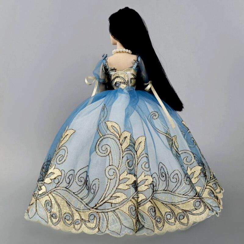 green emerald velvet dress Amazon.com: Barbie Oscar De La Renta Gold Collector Doll : Toys & Games