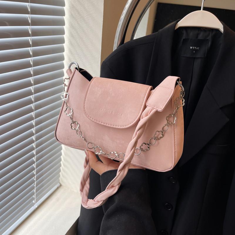 Stylish Women's Crossbody Bag Trendy Chain Strap Shoulder Bag Elegant Design For Spring