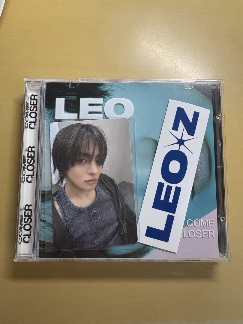 

[USED] LEO COME CLOSER sticker included