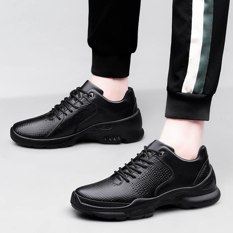 New Men's Breathable Running Shoes Lightweight Athletic Sneakers Luxury Brand Male Walking Flats Jogging Non-Slip Sport Shoes
