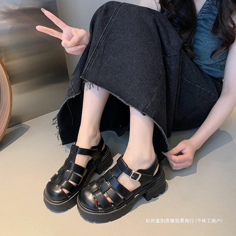 Baotou drag thick-soled Roman sandals women's summer 2024 breathable Velcro French hollowed-out thick-heeled pig cage shoes