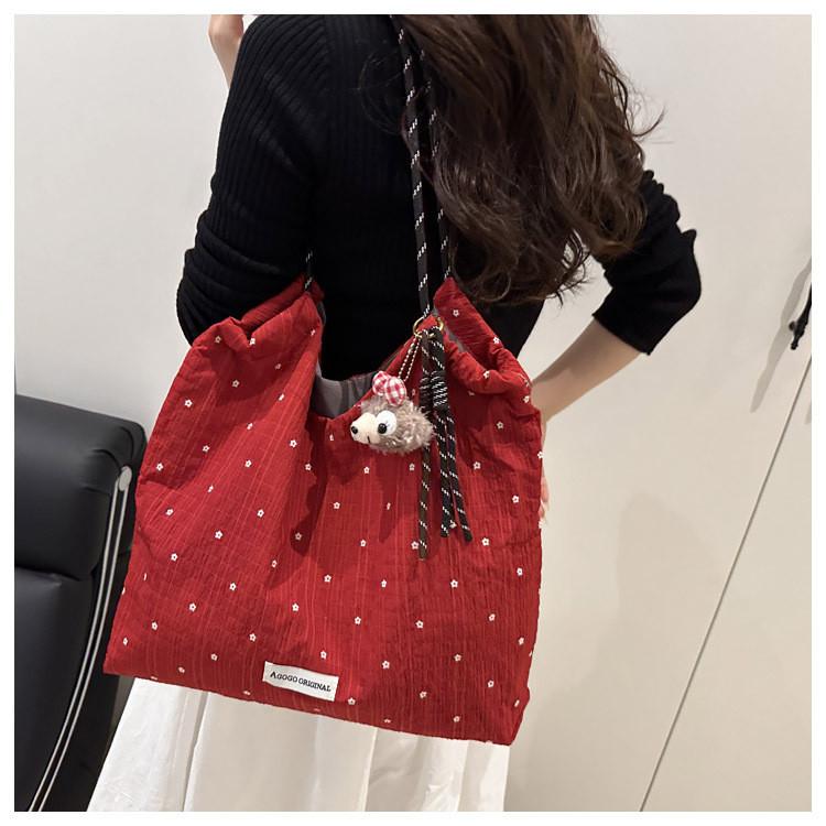 Simple Flower Pattern Women Casual Drawstring Shoulder Bag With Pendant For Daily Use