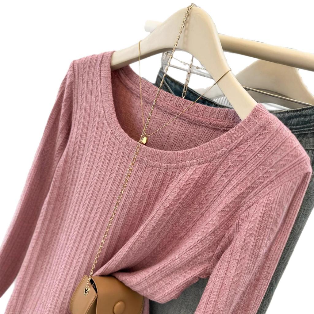 Elegant Women's U-Neck Patterned Knit Top: Slimming Long-Sleeve Base Layer for Spring, Autumn, and Winter