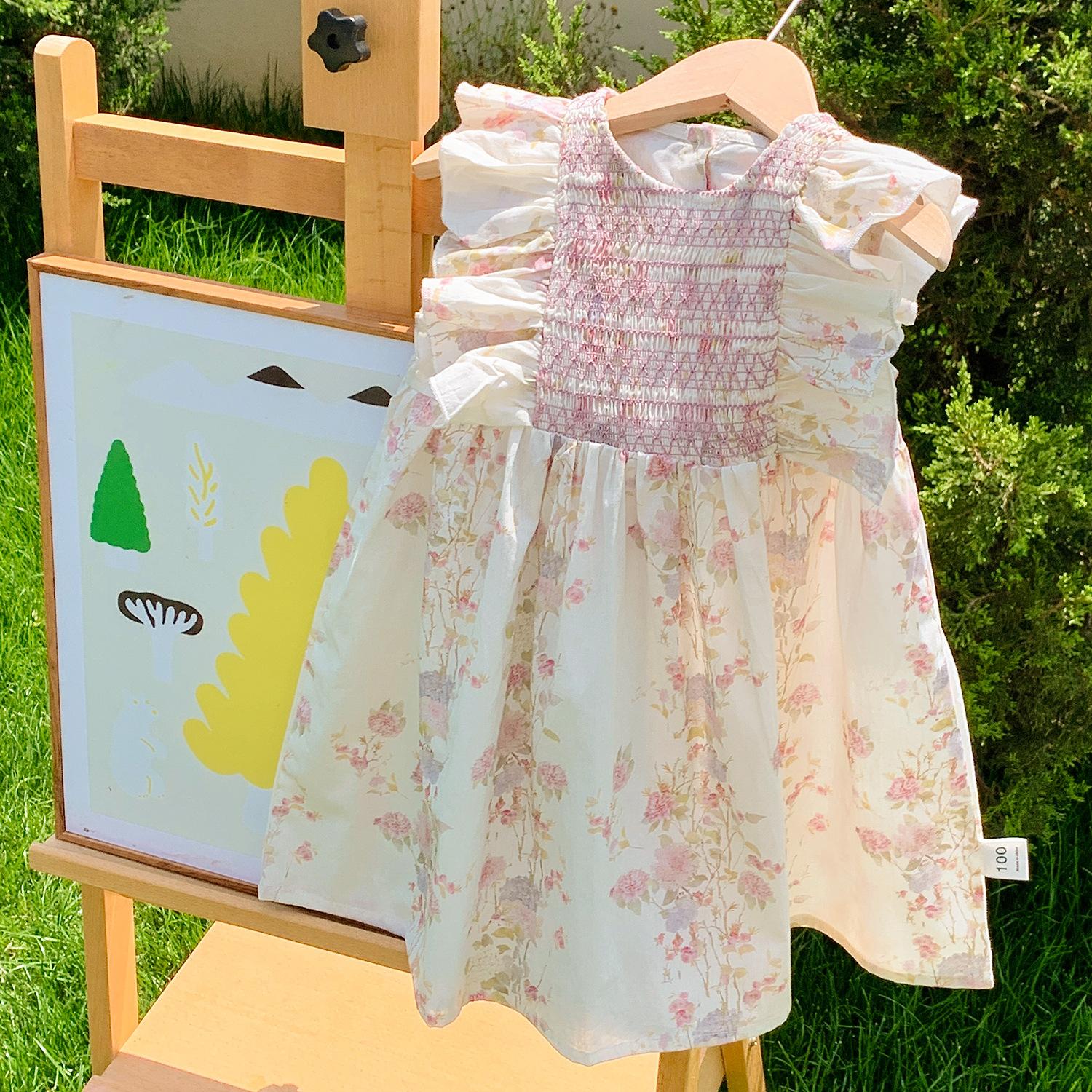 Girls Vintage Floral Smocked Sleeveless Dress Summer Round Neck Elegant Princess Party Dress For Kids Children Clothing 140cm