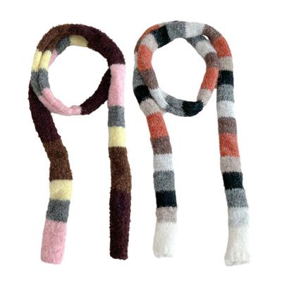 Sciarpa a righe arcobaleno da donna, lunga, sottile, soffice, vaporosa, lavorata a maglia.
