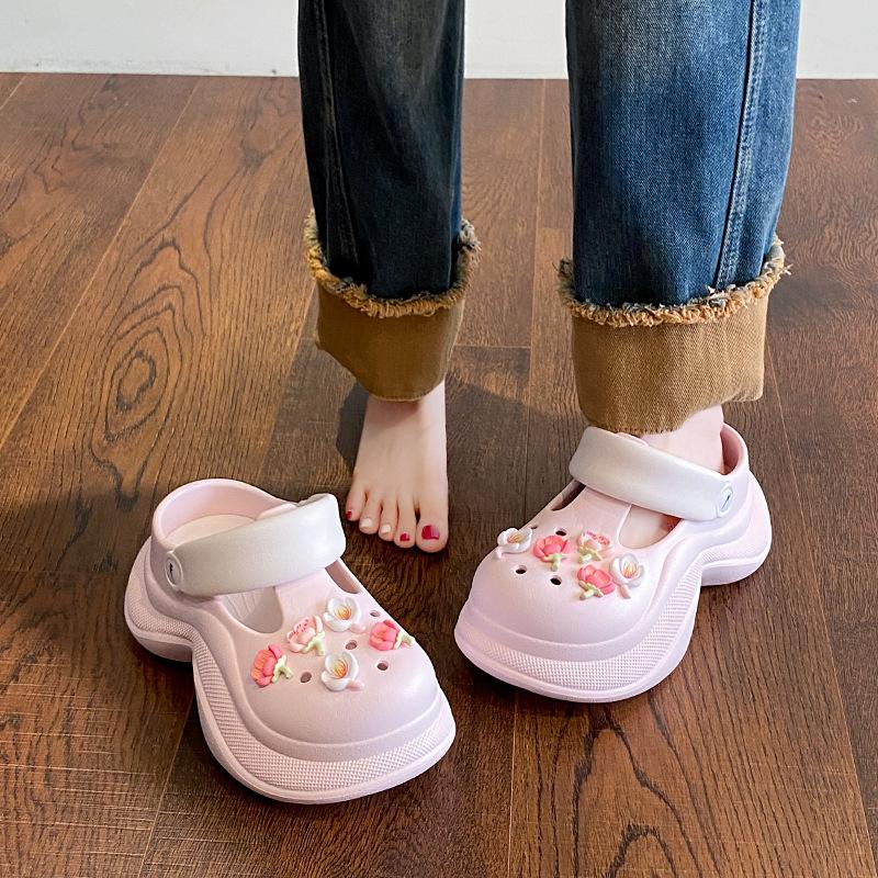 CH1610 cute thick-soled hole shoes for women's outer wear 2025 new beach non-slip bag head cool slippers for women's summer