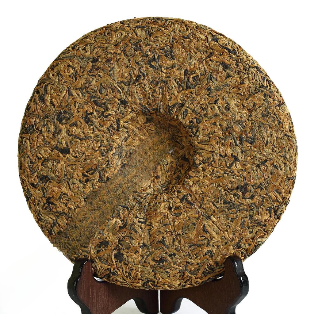 HELLOYOUNG 357g Nonpareil Supreme Golden Buds Dian Hong Yunnan Black Tea Cake