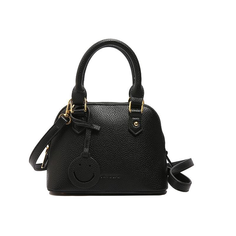 Wholesale Bag Women 2025 New Popular Foreign Style Niche Design Messenger Bag Versatile Portable Shell Bag