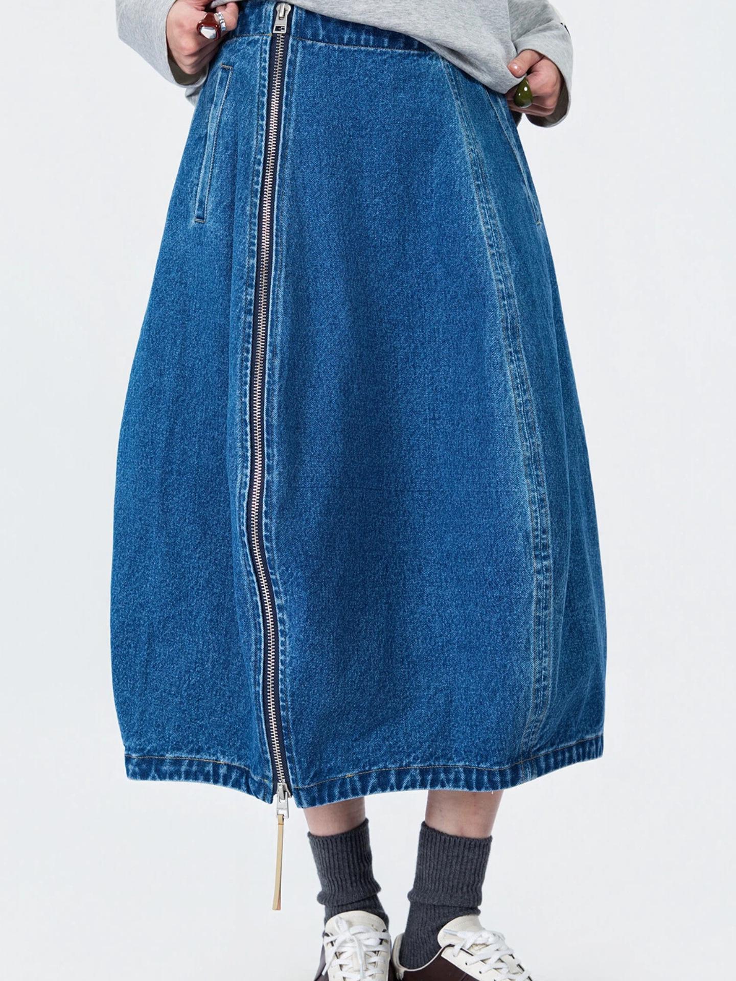 

Универсальная джинсовая юбка А-силуэта с цветочным принтом на осень 2025 для женщин Small синий