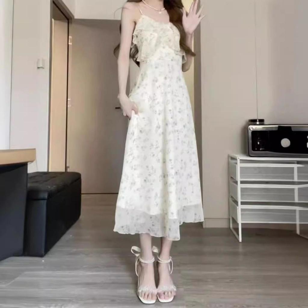 Elegant Floral Suspender Skirt: French Retro Slim V-Neck Dress, This Year's Trendy Sweet Women's Fashion