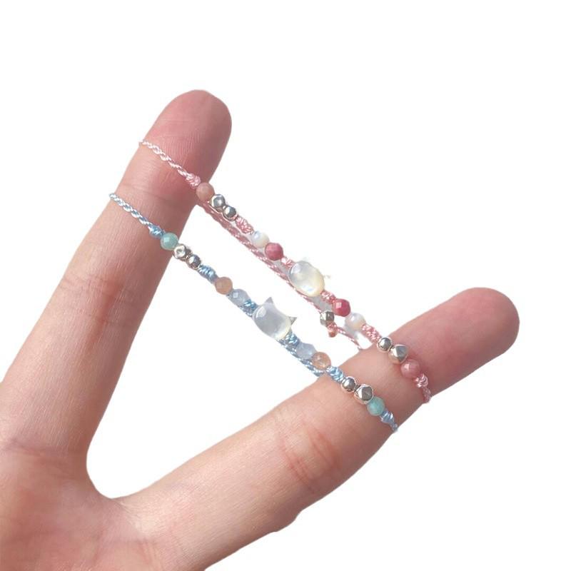 Bracelet Chat Kittenism Doux Blanc Nacre: Cordelette Tressée Couleur Bonbon, Ornement de Mode pour Femme, Exquis Accessoire de Main pour Couple.