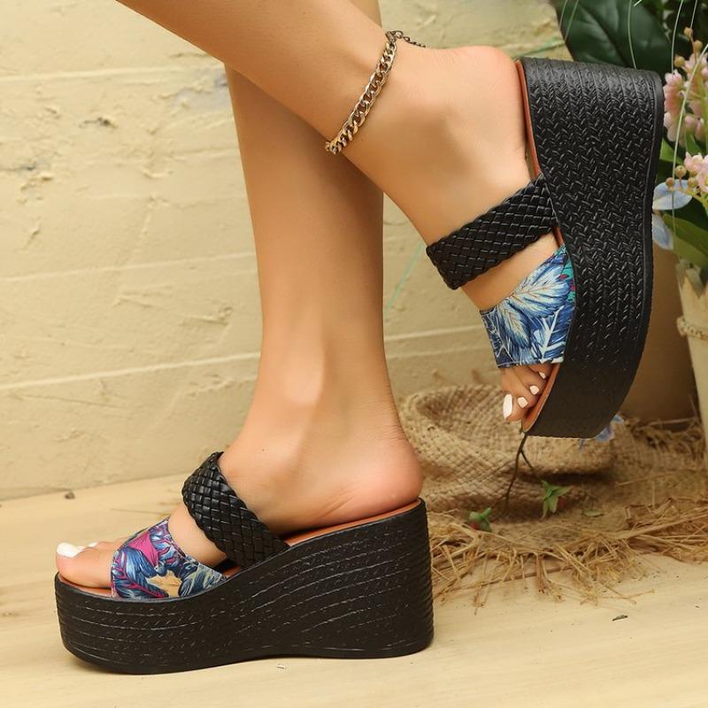 Fashion 2025Trend Summer High Heel Women Sandals Big Size Open Toe Beach Shoes Fashion Comfortable Wedge Heel Slippers Slides Women