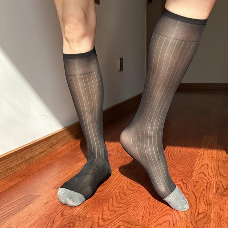 Herren Business-Anzugsocken Feines Streifenmuster Bequeme Passform Nylonstrümpfe für Formelle Anlässe und Bürokleidung