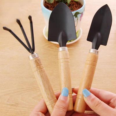 Garden Planting Tool Set: Flower, Vegetable, and Potted Plant Shovel Trio