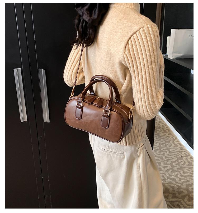 New Fashionable Classic Style Square Shoulder Crossbody Bags Solid Zipper Popularity Sense of Luxury Handbags for Women 2025