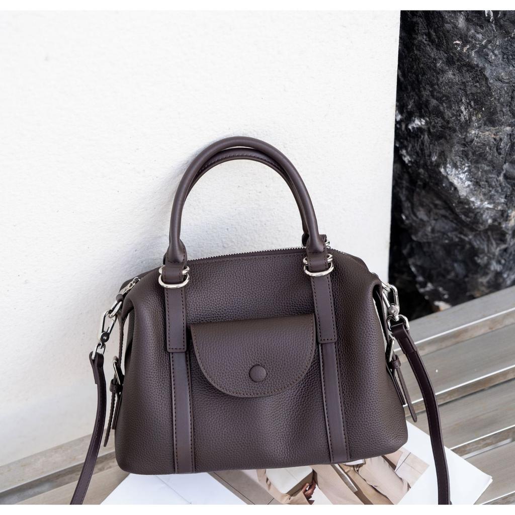 Cowhide Shoulder Women's Bag Compartment Large Capacity Shoulder Crossbody Women's Fashion Trend Simple Practical Shell Bag