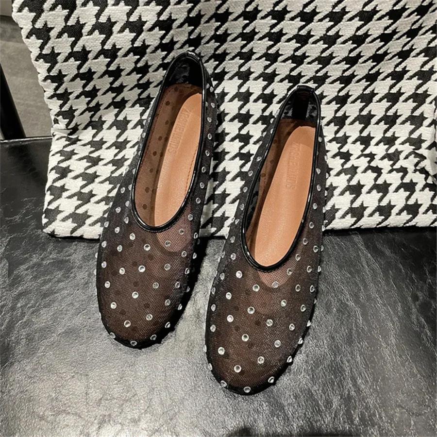 Luxury Crystal Rivet Design Mesh Sandals Women Light Breathable Flats Fashion Comfort Mules Shoes Elegant Loafers Ballet Shoes