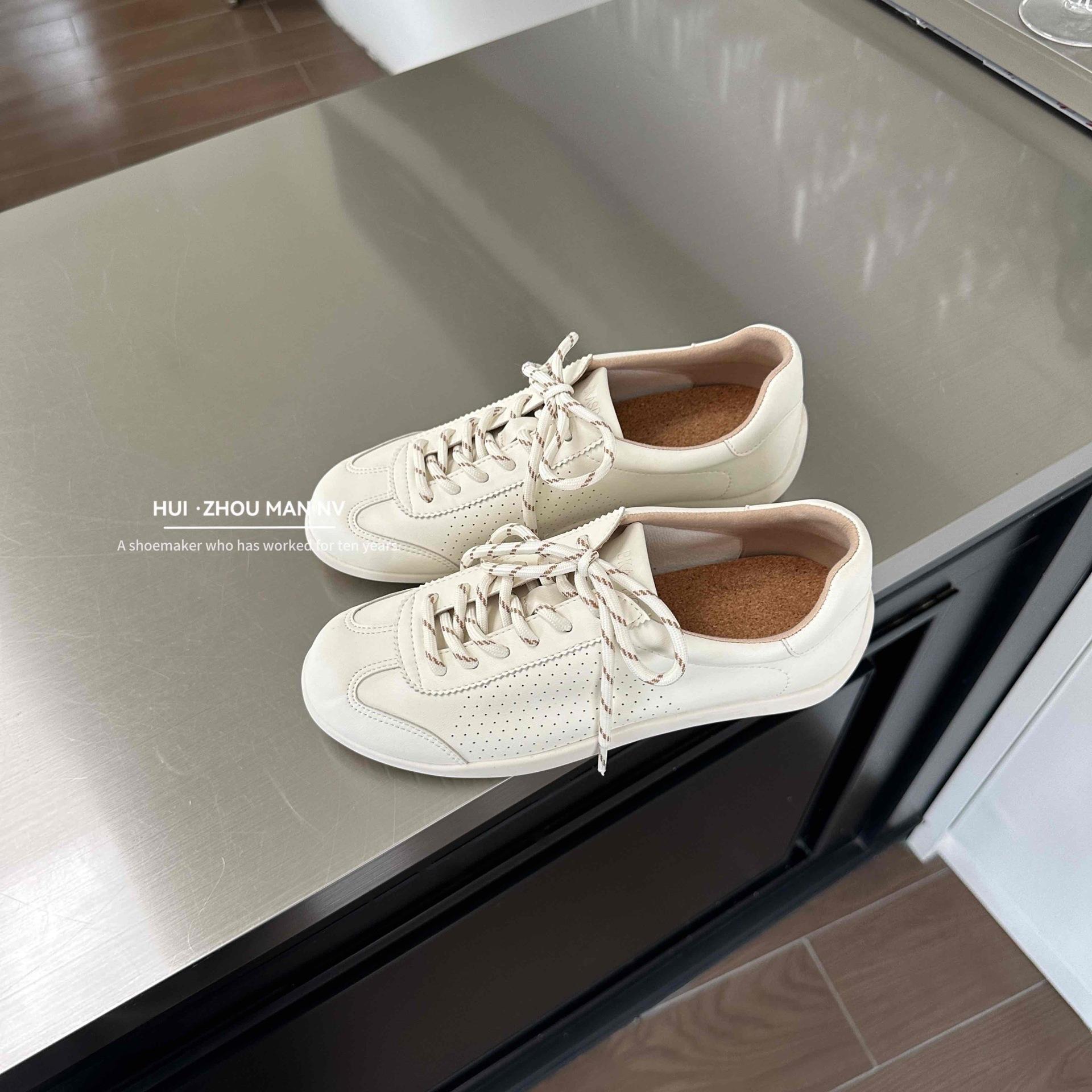 

Cowhide version~ 2025 new autumn leather sports little white shoes women s platform German training shoes Forrest Gump shoes casual board shoes 35