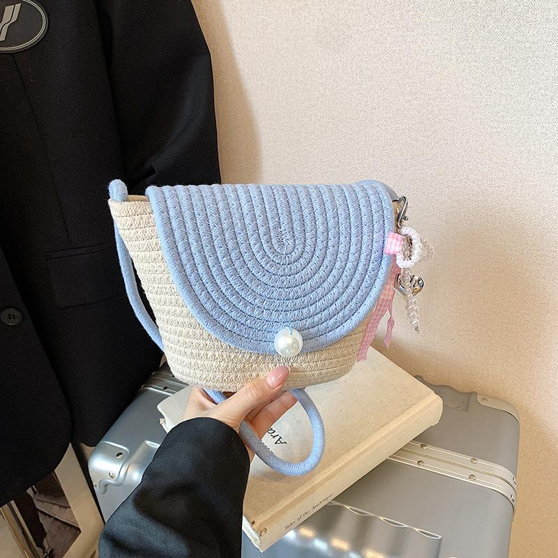 Summer Retro Woven Bag Women's 2025 New Fashion Versatile Mini Bucket Bag Vacation Beach Bag Messenger Bag