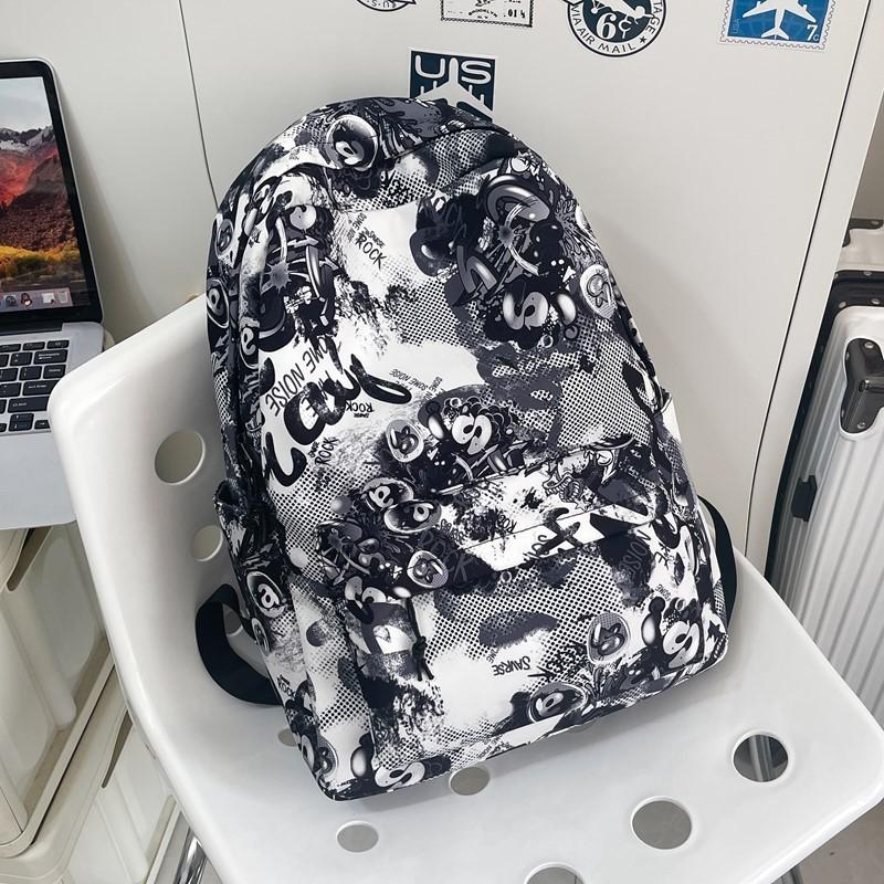 Schoolbag High value lightweight student schoolbag Large capacity fashion graffiti casual back High school students men and women outdoor backpack