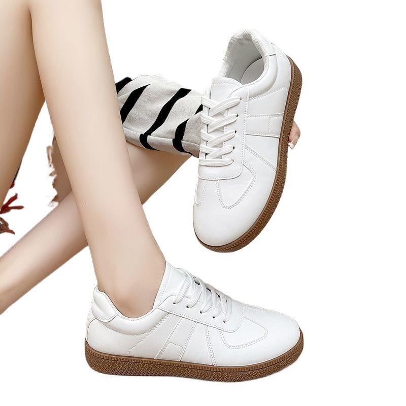 Flat-bottomed autumn casual versatile new retro little white shoes sneakers women