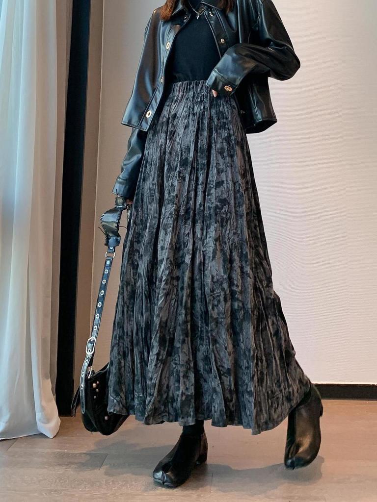 Women's Retro Tie-Dye Velvet Pleated Midi Skirt - Thickened A-line for Autumn/Winter, High Waist, Drapey, Long Skirt