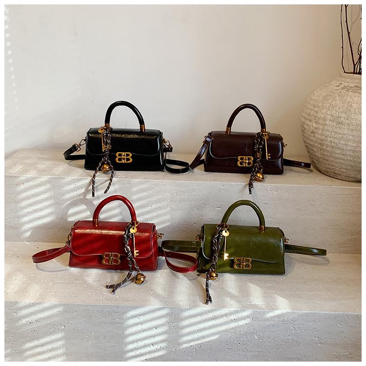 Glossy Women's Shoulder Bag with Vintage Key Pendant - 2025 Autumn/Winter Collection