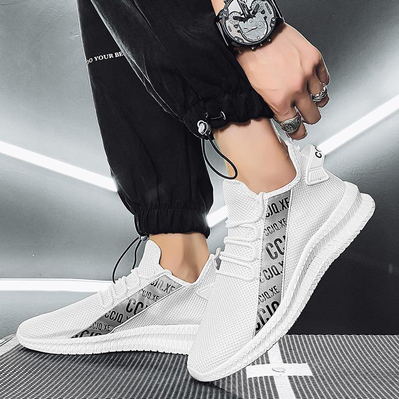 High quality ultra-light new sports shoes men's casual breathable fly-woven running shoes large size cold sticky mesh men's shoes