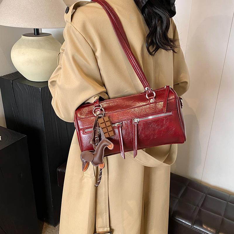 Retro Large-Capacity Bags, Women'S Single Shoulder Armpit Bags, Simple Foreign Commuter Pillow Bags