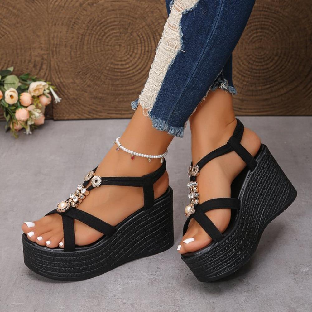Fashion 2025 Summer Hand-strung Beads Fashion New Casual Sandals Comfortable Solid Color Large Size Sexy Wedge Round Toe Women Sandals