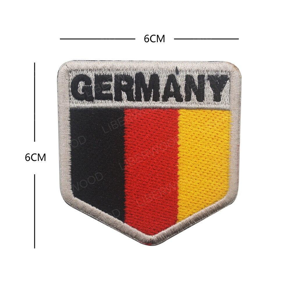 Toppa Ricamata Polizei Tedesca – 2 Pezzi – 7,5 X 9,5 Cm – Con Fissaggio A Gancio (velcro) – Bandiera Germania
