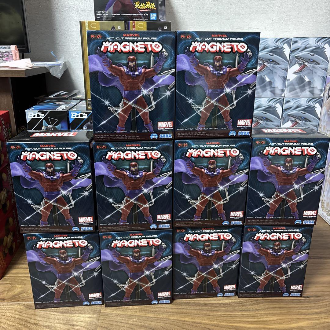 

[USED] MARVEL Premium Figure Magneto 10-piece set