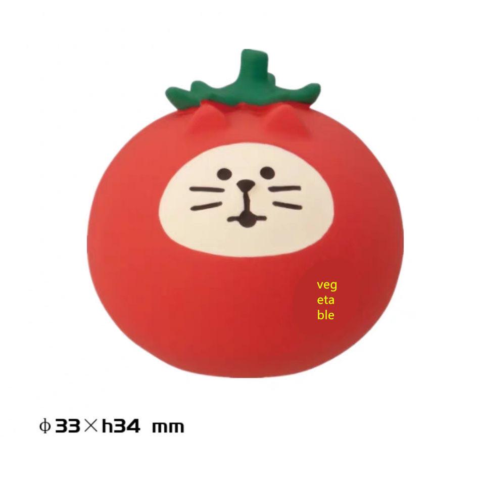 Creative Japanese Style Cat Miniature Resin Ornament - Cute Travel-Sized Desk or Car Accessory
