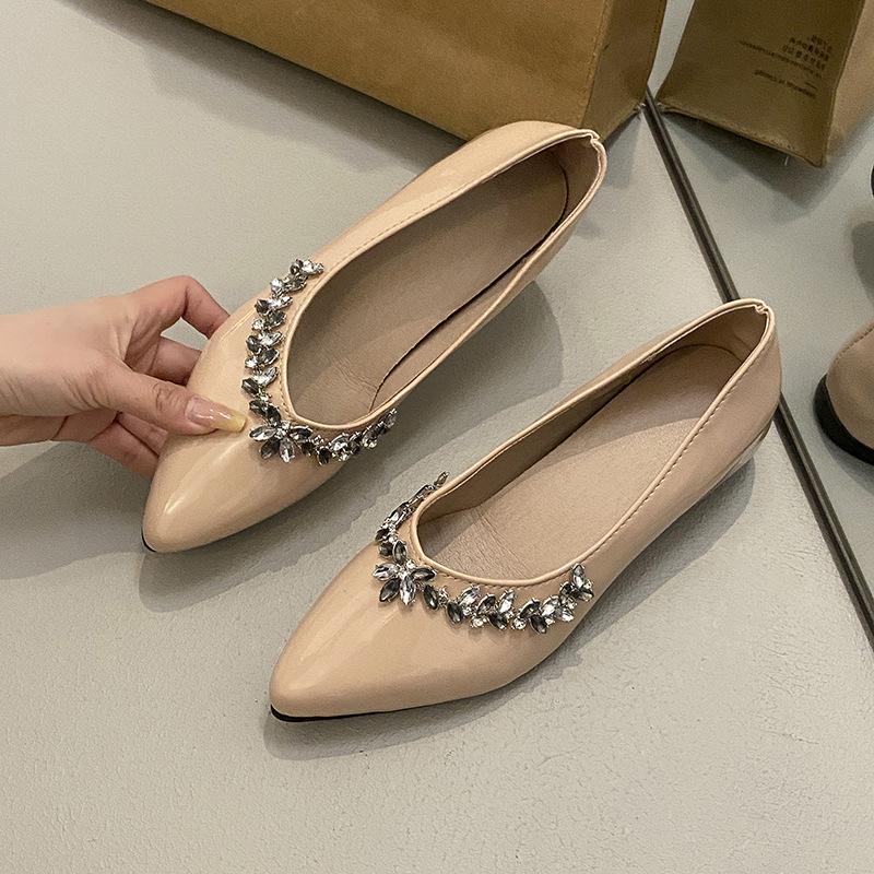 Rhinestone Pointed Flat Bottom Soft Sole Spring 2025 New Inner Height Increase Banquet Shallow Mouth Temperament Elegant Single Shoes