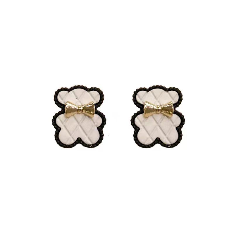 Sweet Cartoon Cute Bear Stud Earrings Female Tide Temperament Niche Design Sense Versatile Earrings