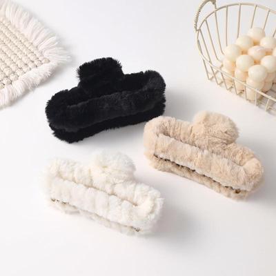 Large Korean Style Plush Hair Clip - High-End Claw Accessory for Girls & Women, Shark Clip for Autumn/Winter