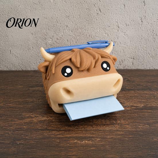 Cute Office Desk Accessories 3D Printed Highland Cow Sticky Note Holder, Desktop Box Small Memo Pad Holder for and Classroom Supplies, Cartoon