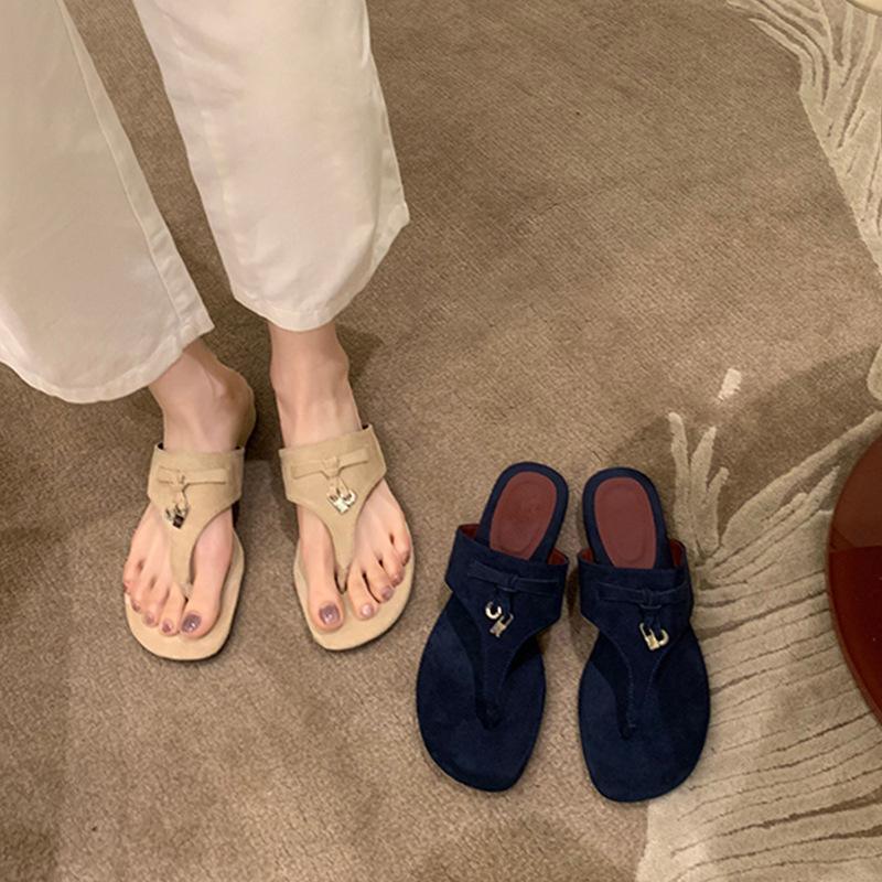 Sheepskin~ navy blue Korean version of flip-flops women's summer wear flat-bottomed leather beach fringed toe cool slippers
