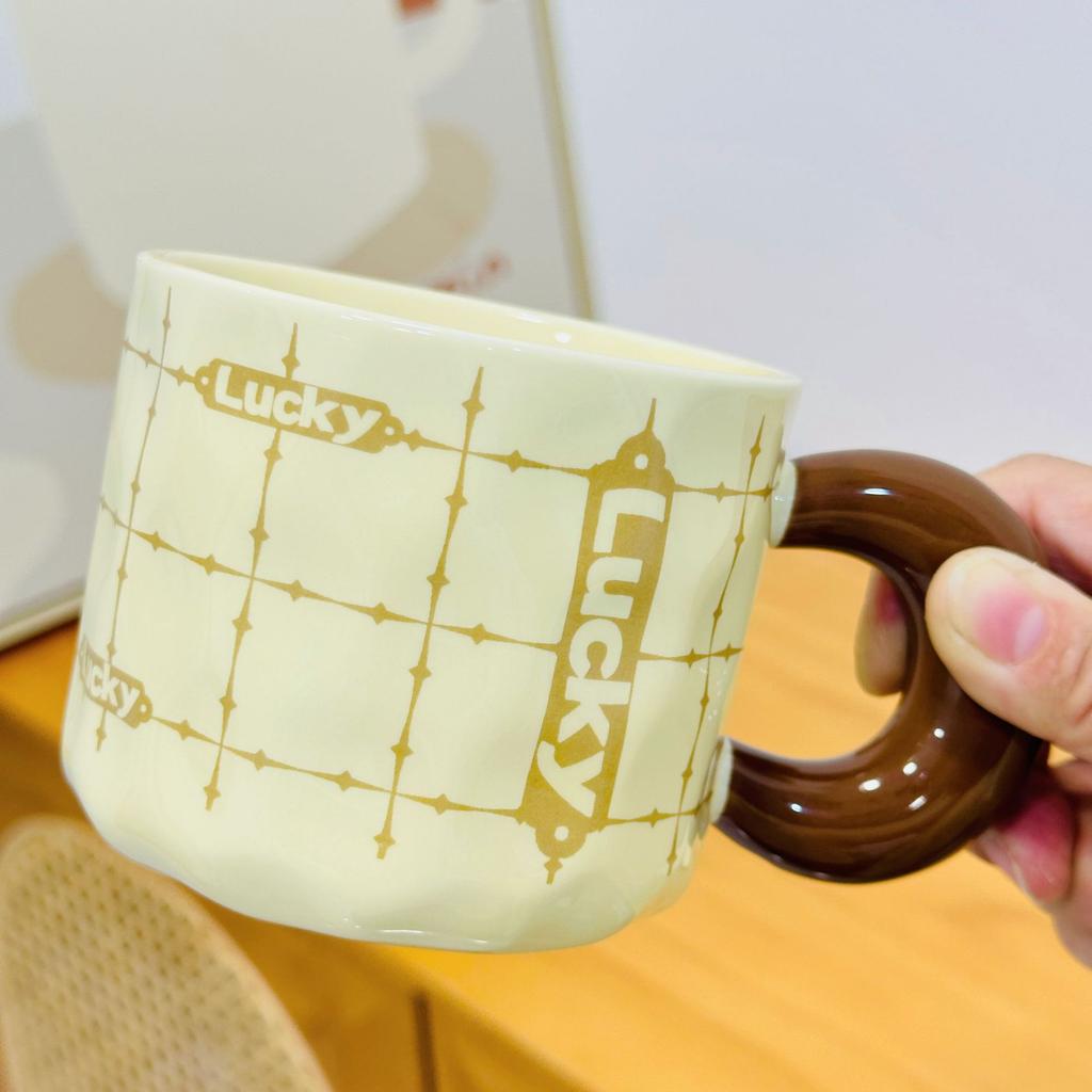 Ceramic Cup with Lid Spoon High Value English Mug Gift Souvenir Water Cup Household Set Cup Small Gift Box