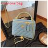 Small Quilted Chain Box Bag For Women With Zipper Closure And Card Pocket For Casual Travel