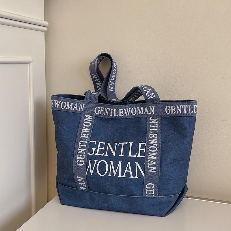 Korean version of fashionable women's bags 2025 new retro student class casual foreign style tote bag shoulder handbag