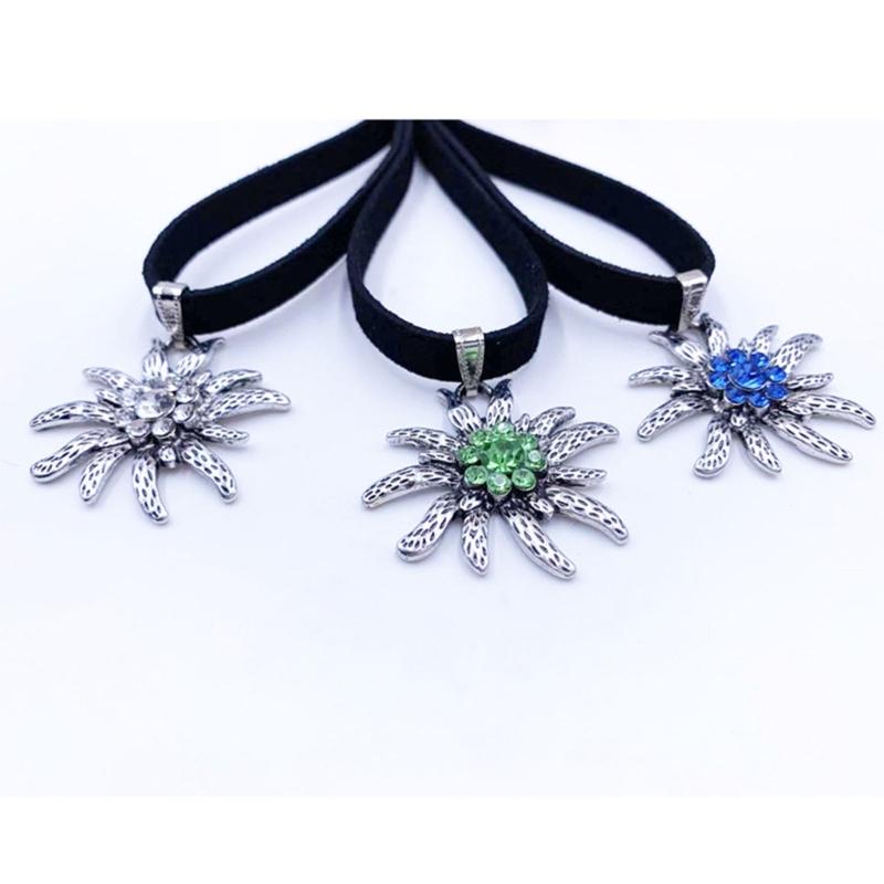 Traditional Vintage Edelweiss Necklace Fashion Flower Charm Pendant Necklaces Women Choker Clavicle Chain Jewelry Gift