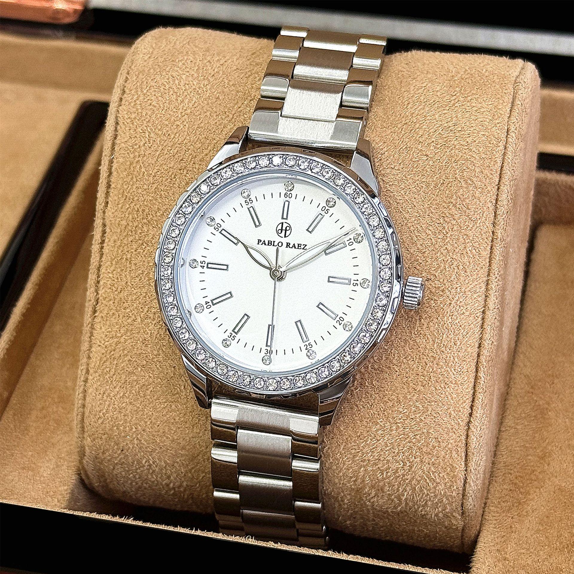 

Women s Luxury Rhinestone Stainless Steel Waterproof Watch срібний