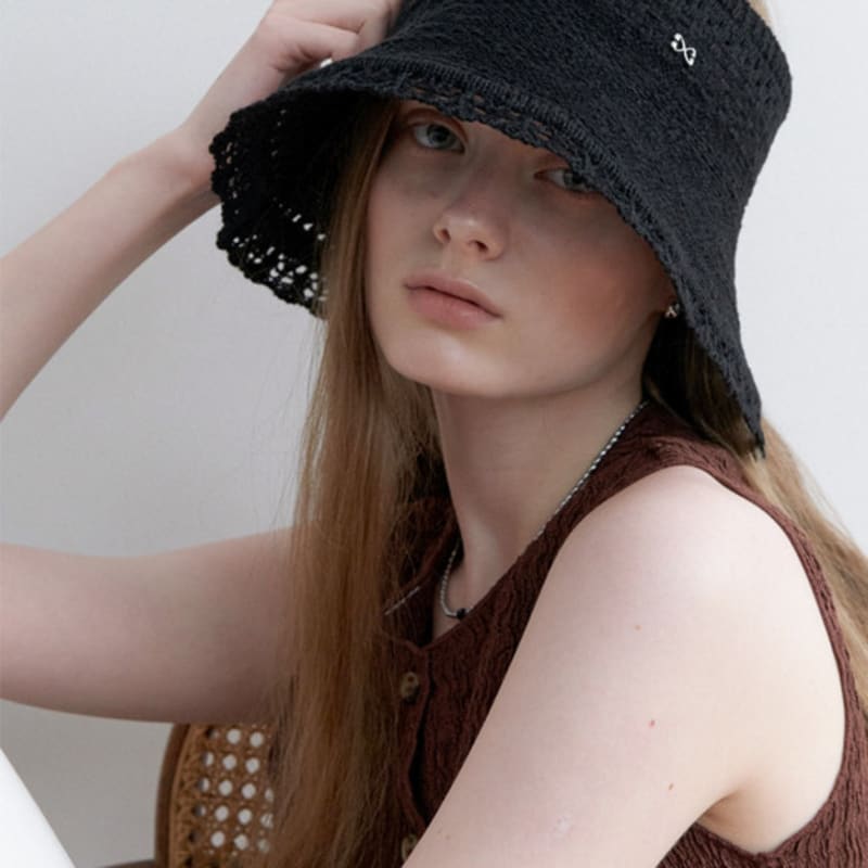 

ЛЮБИ МЕНЯ МОНСТР Солнцезащитная кепка с кружевным козырьком_3ЦВЕТА (L251MCP030) BLACK