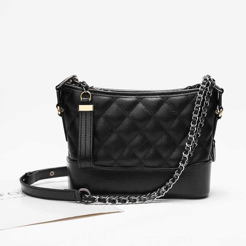 Xiaoxiangfeng leather bag women's new star same stray bag single shoulder messenger chain bag fashionable light luxury