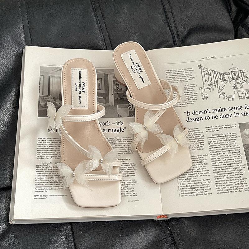 

Gentle slippers 2025 summer French temperament elegant bow high heels with skirt thick heel sandals 39 бежевий